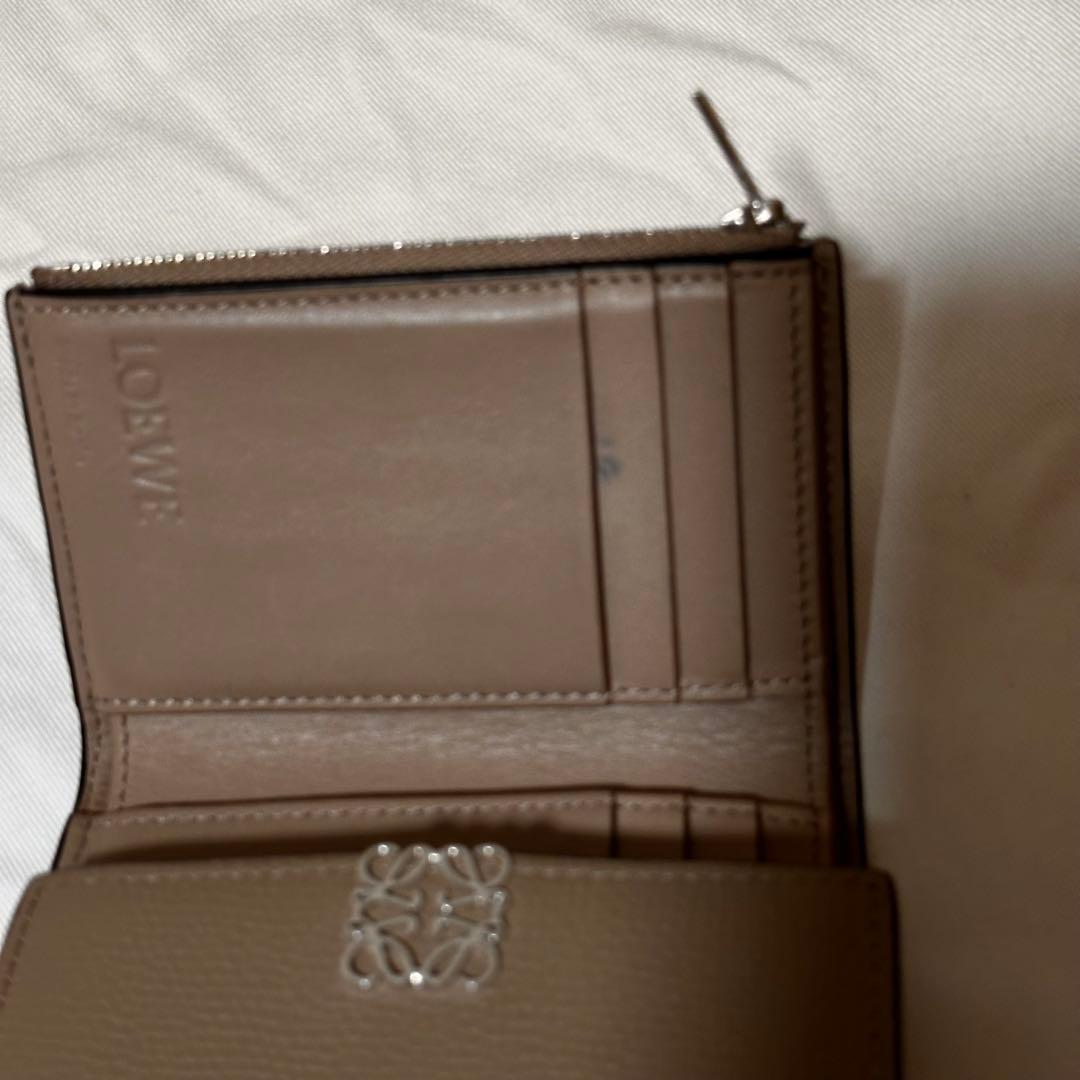 ロエベ LOEWE グレージュ 三つ折り財布