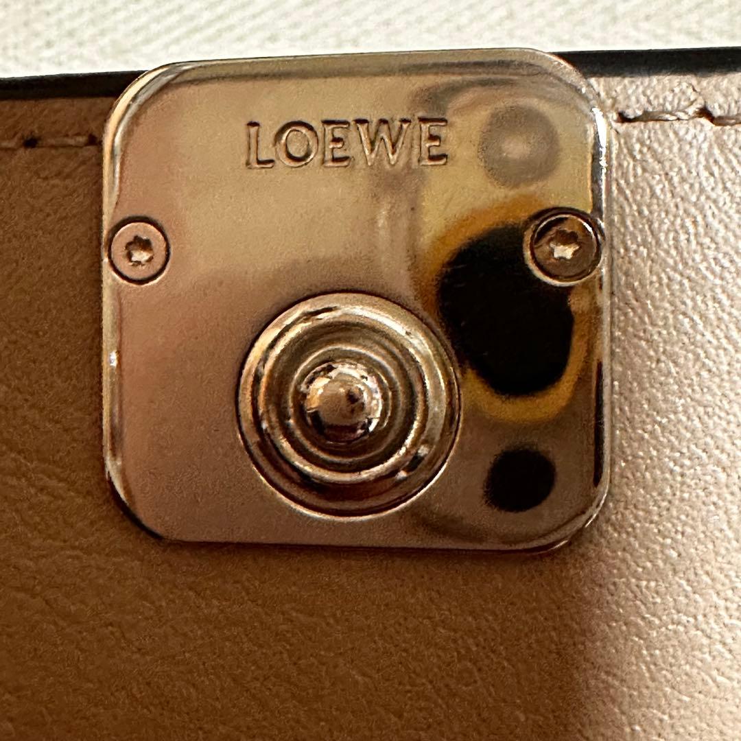 ロエベ LOEWE グレージュ 三つ折り財布