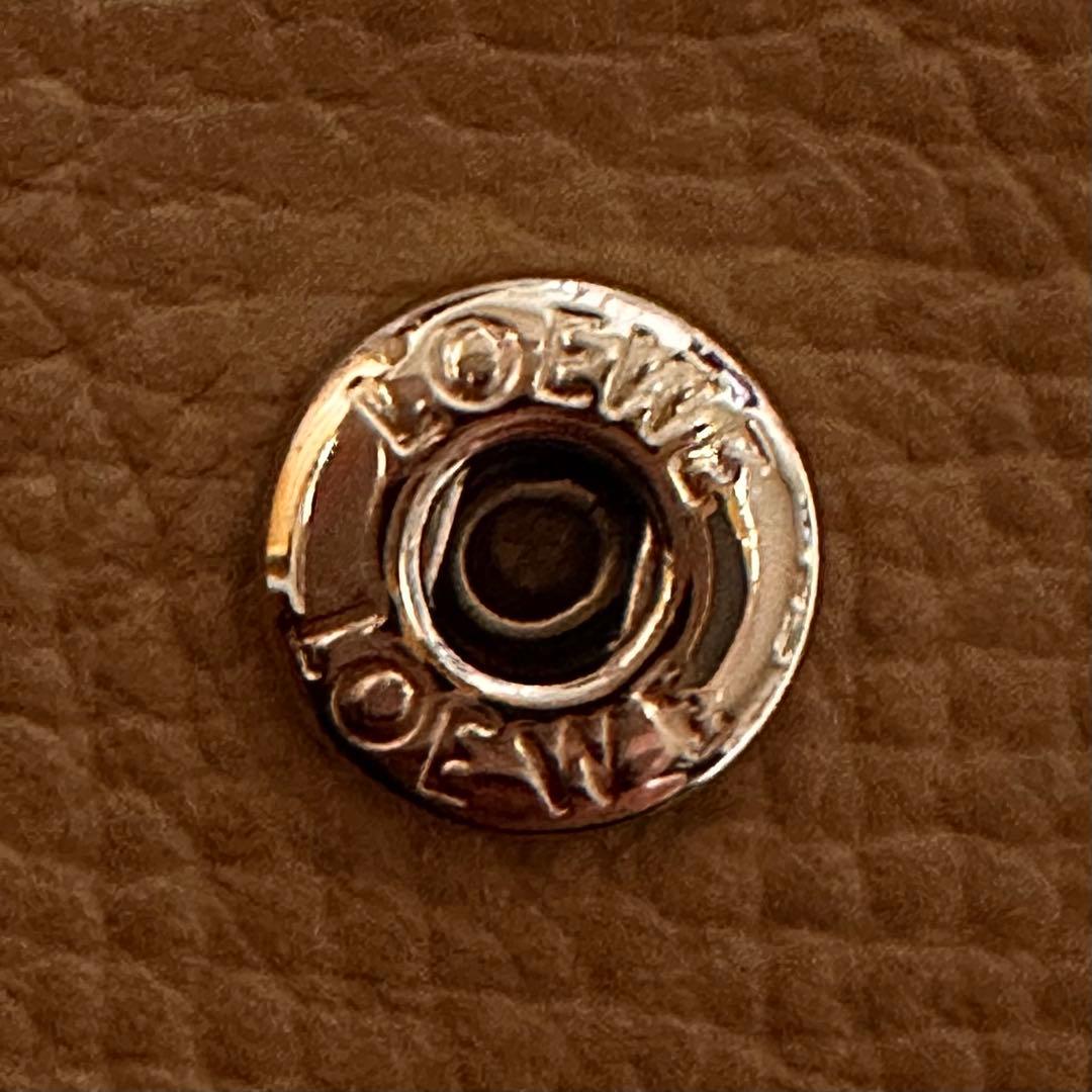 ロエベ LOEWE グレージュ 三つ折り財布