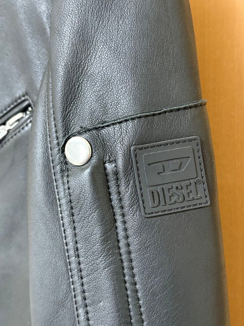 【未使用品】ディーゼル　シングルライダース　シープスキン　Mサイズ