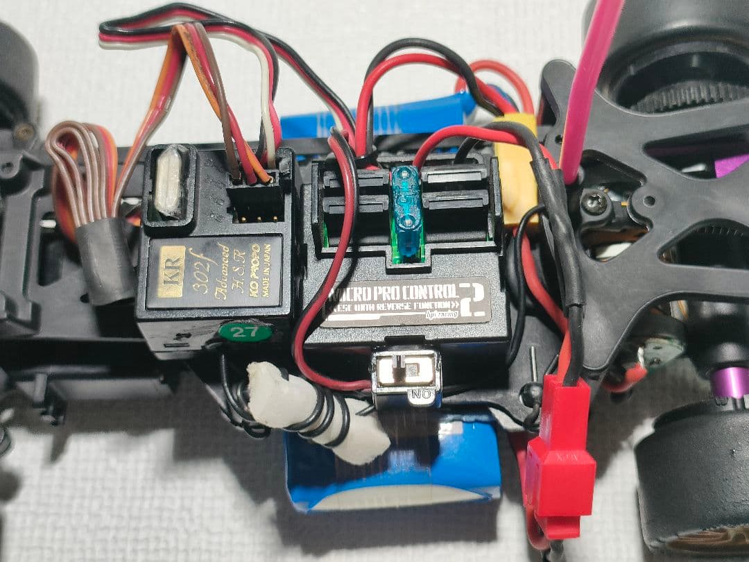 HPI マイクロRS4 1/18RCベルトドライブ4駆 メカ組込　マツダ RX7