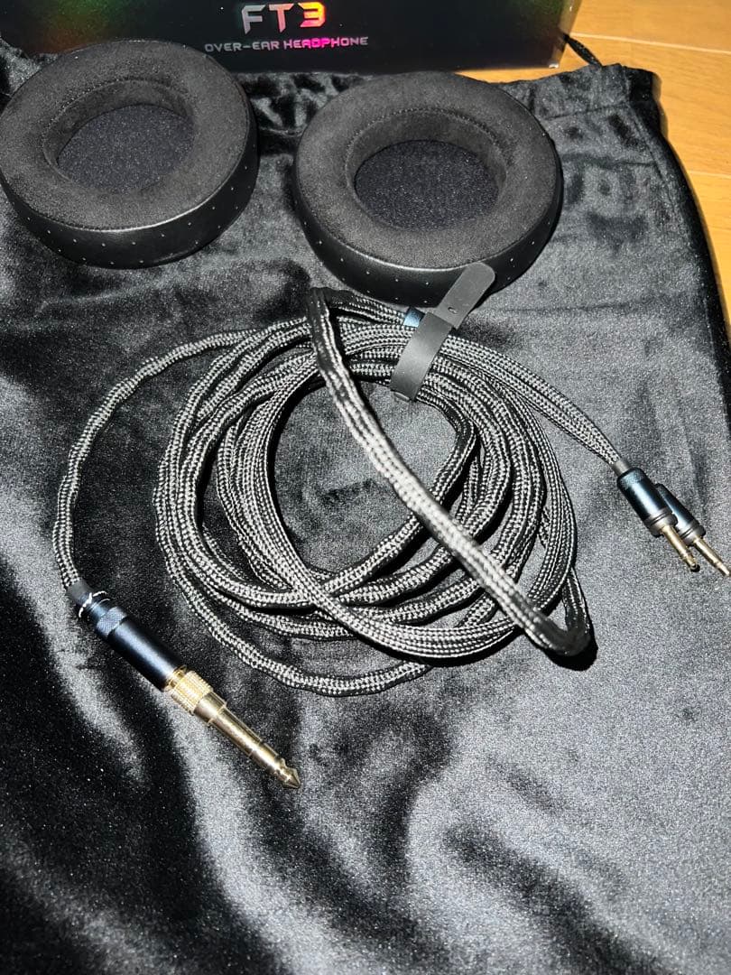 ヘッドホン FiiO FT3