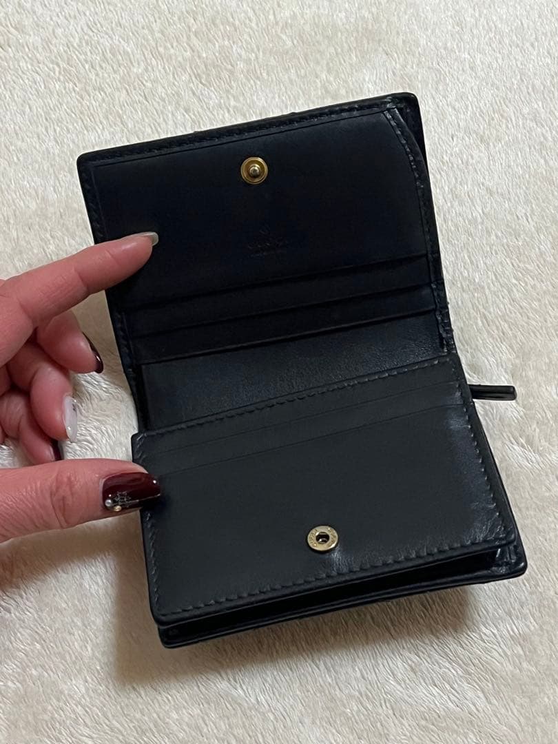 GUCCI グッチ 二つ折り財布 ブラック 正規品 箱付き