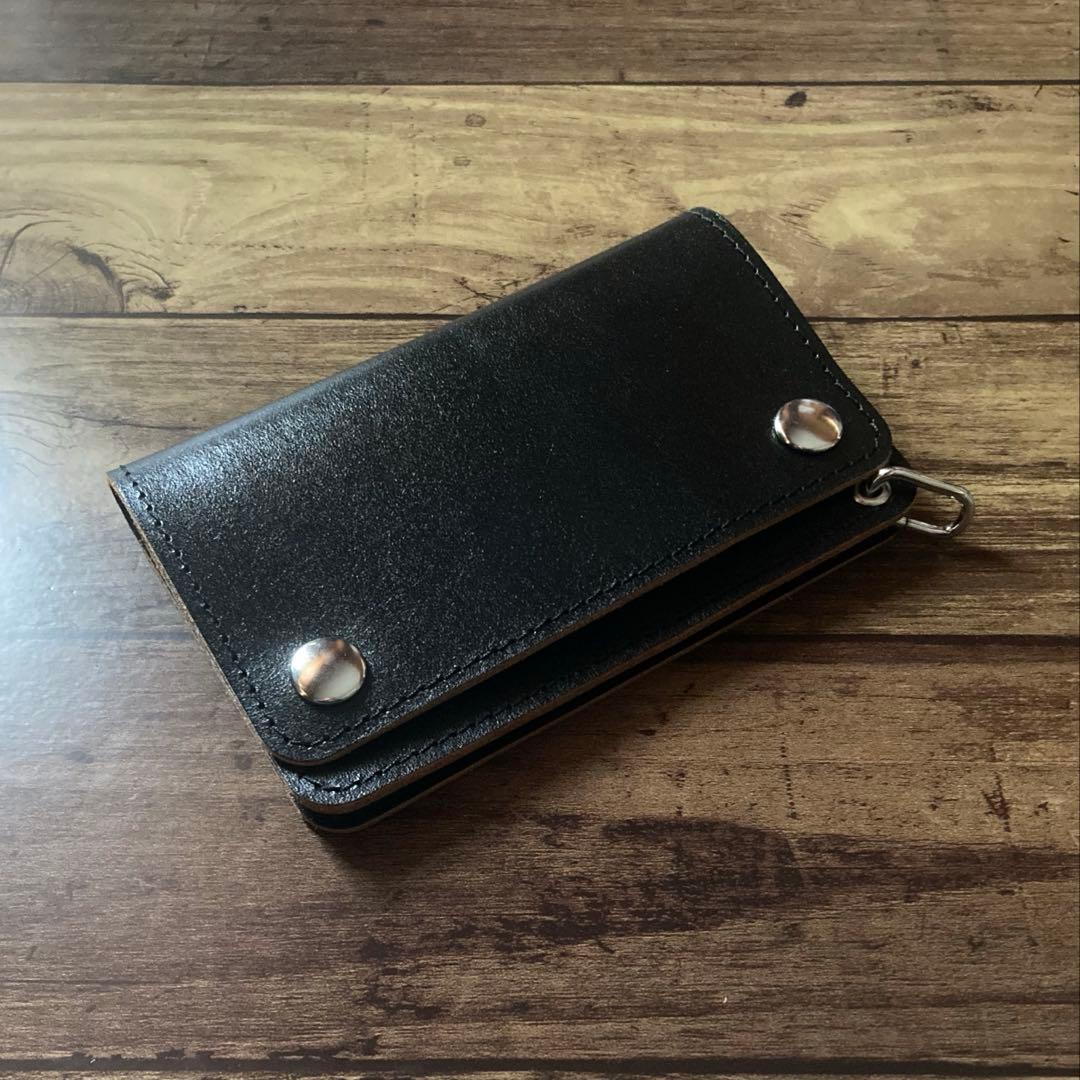 【お札を折らずに収納】カウレザー トラッカーウォレット150（ミドル）2.5層