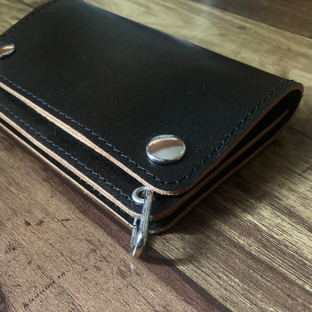 【お札を折らずに収納】カウレザー トラッカーウォレット150（ミドル）2.5層