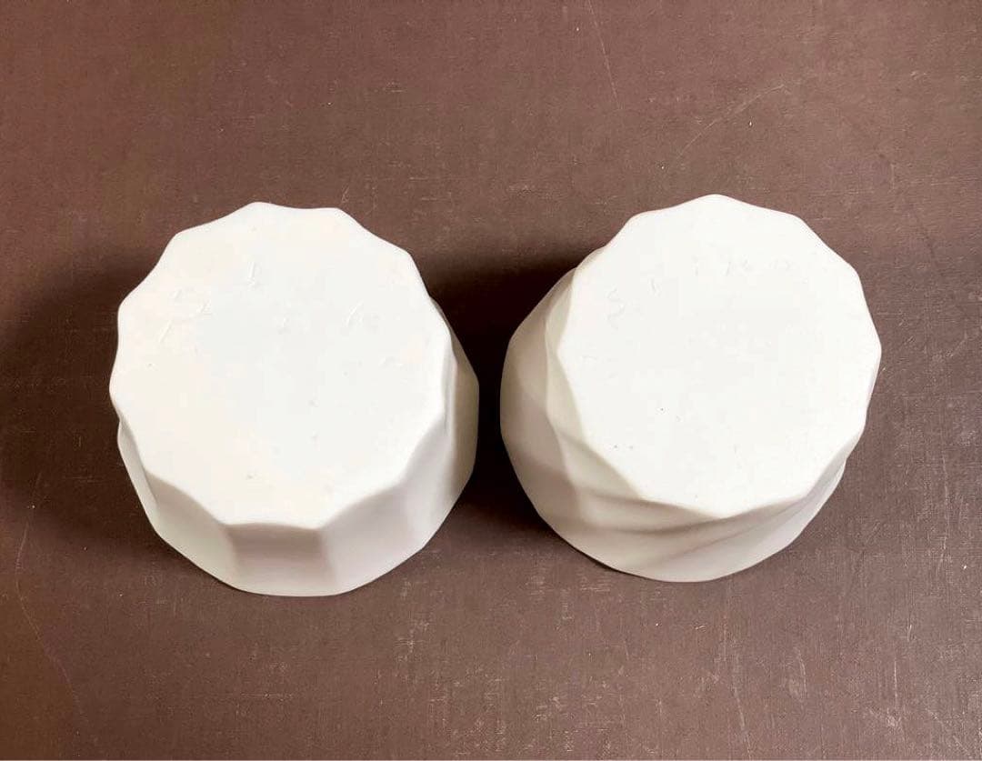 若杉聖子 白磁器　人気作家陶芸家　お猪口　小鉢　蕎麦猪口ペア　レア未使用美品