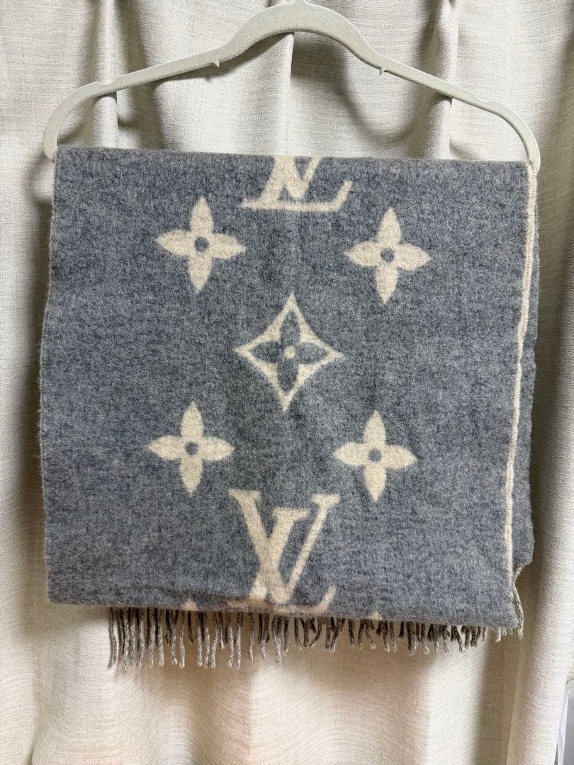 み*ん様 LOUIS VUITTON リバーシブルマフラー グレー アイボリー