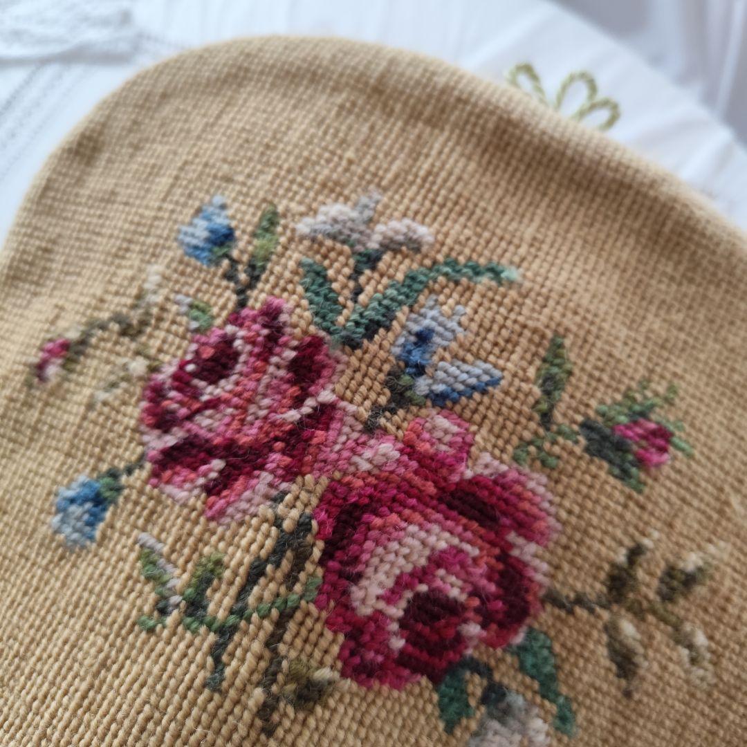 ニードルポイント　プチポワン　ティーコージー　ティーコゼー