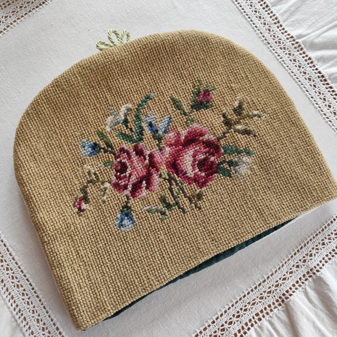 ニードルポイント　プチポワン　ティーコージー　ティーコゼー