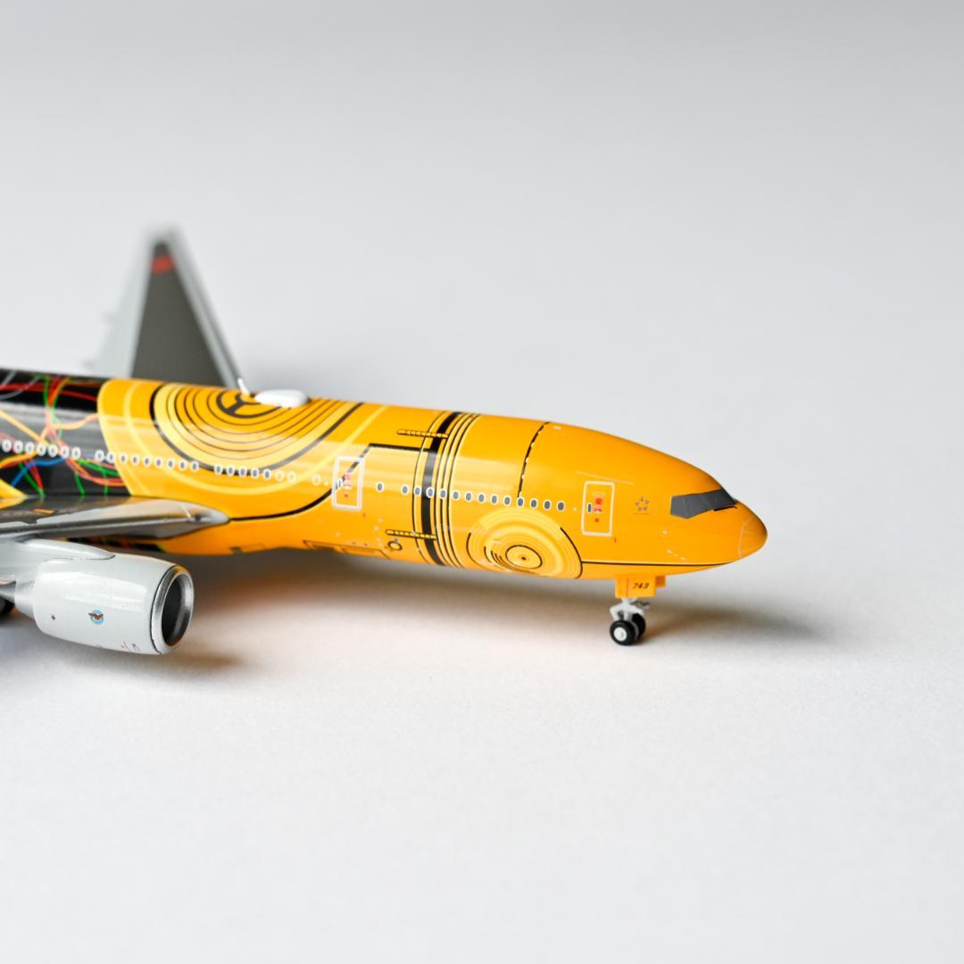 ANA B777-200ER C-3PO 特別塗装 1/400
