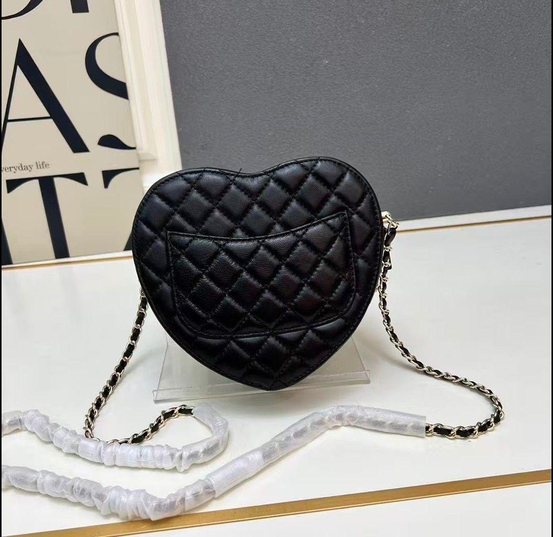 ま*⭐様 ★新品未使用★　ショルダーバッグ　ハート型　ブラック　希少