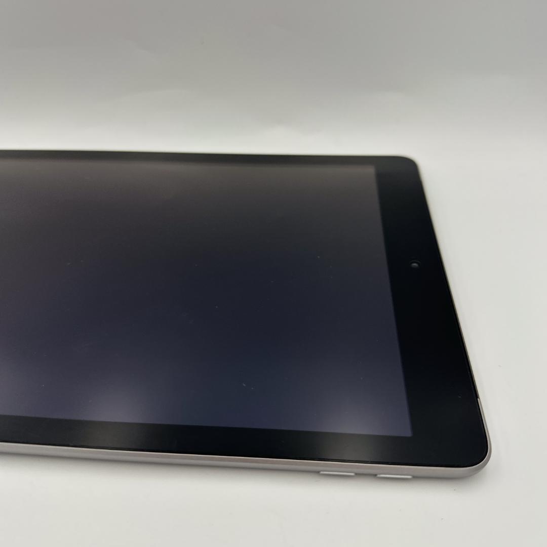 【美品】iPad 5 auモデル SIMフリー スペースグレイ 本体のみ