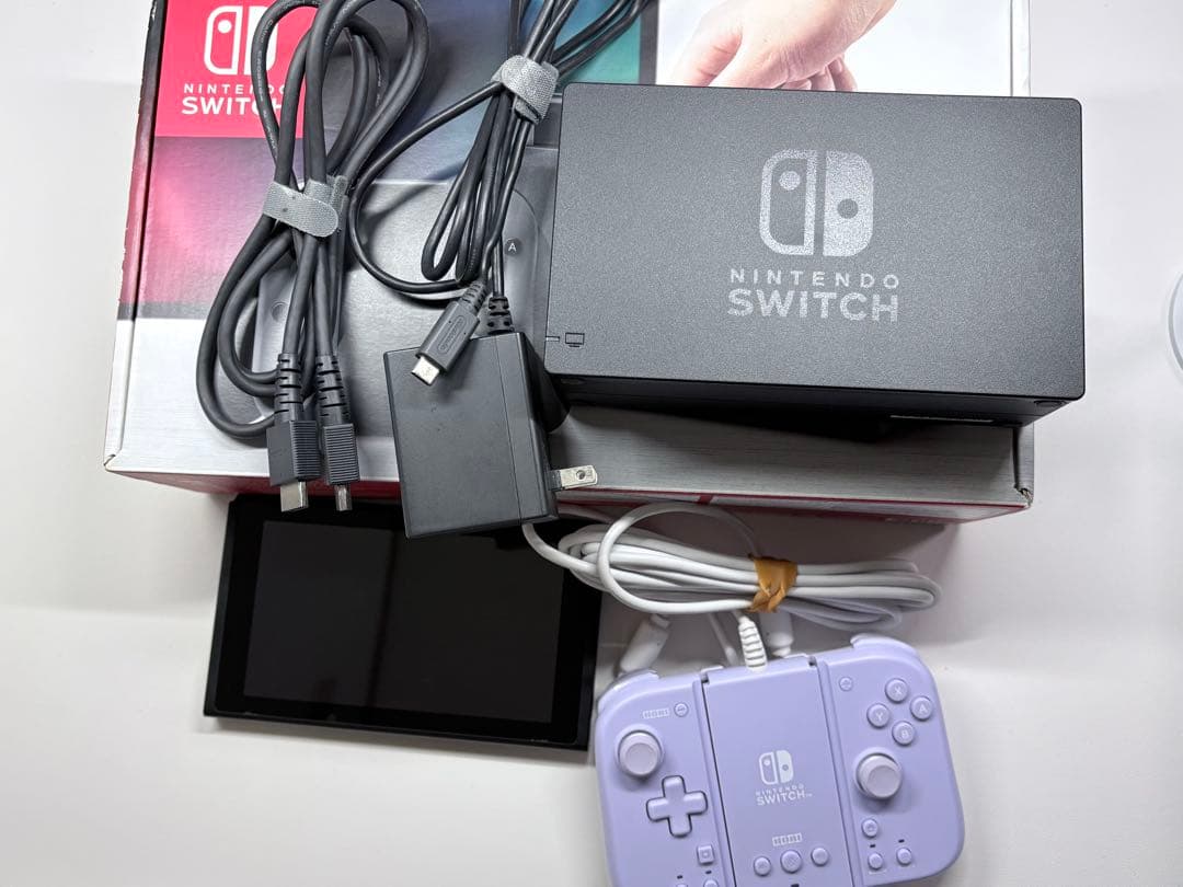 【ジョイコン無し】Nintendo Switch +グリップコントローラーfit