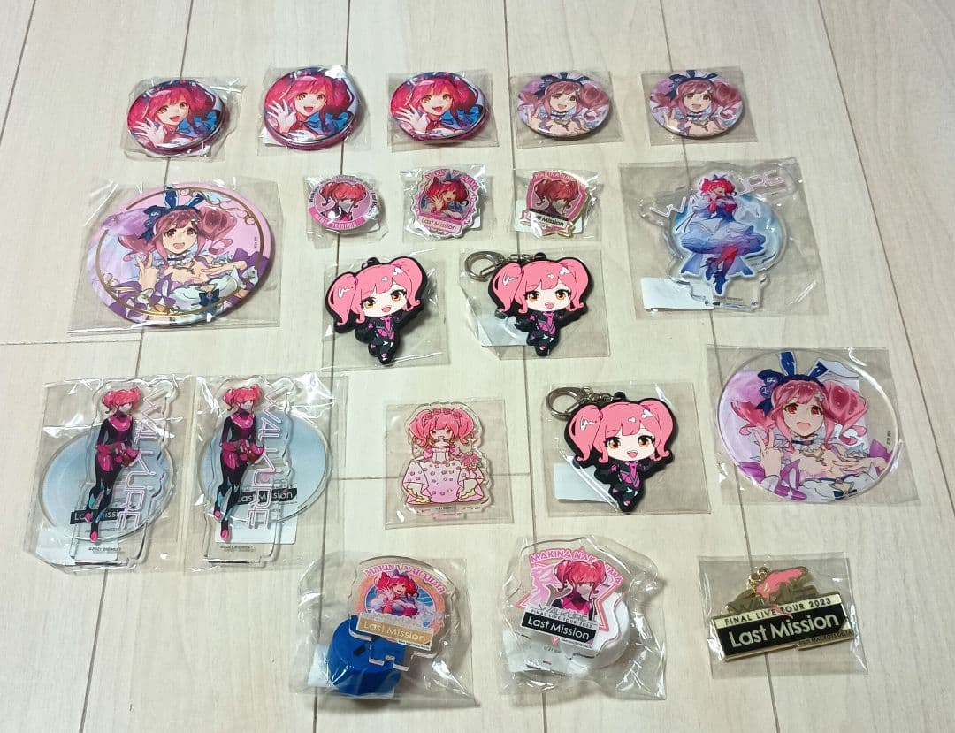 マクロスΔ　マキナ・中島　缶バッジ　キーホルダー　アクリルスタンド　まとめ売り