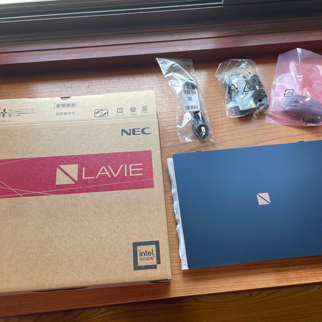 【本体未使用の開封品】NEC LAVIEノートパソコン PC-N1573EAL
