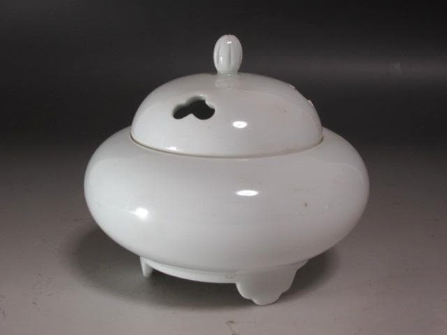 ★　井上萬二　白磁香炉　雰囲気ある一品★x382