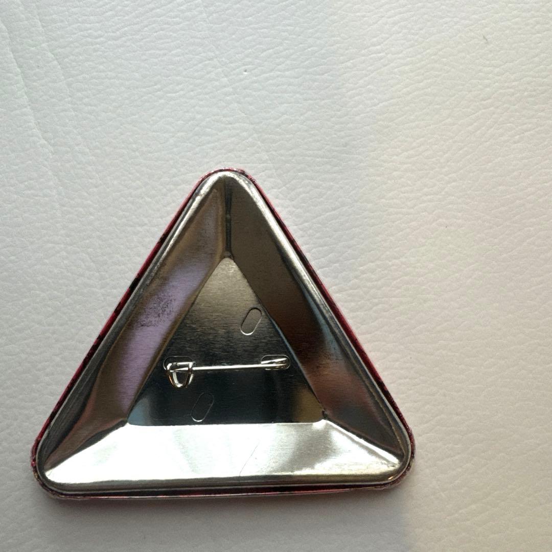 ONE PIECE　トンガリ　缶バッジ　エース