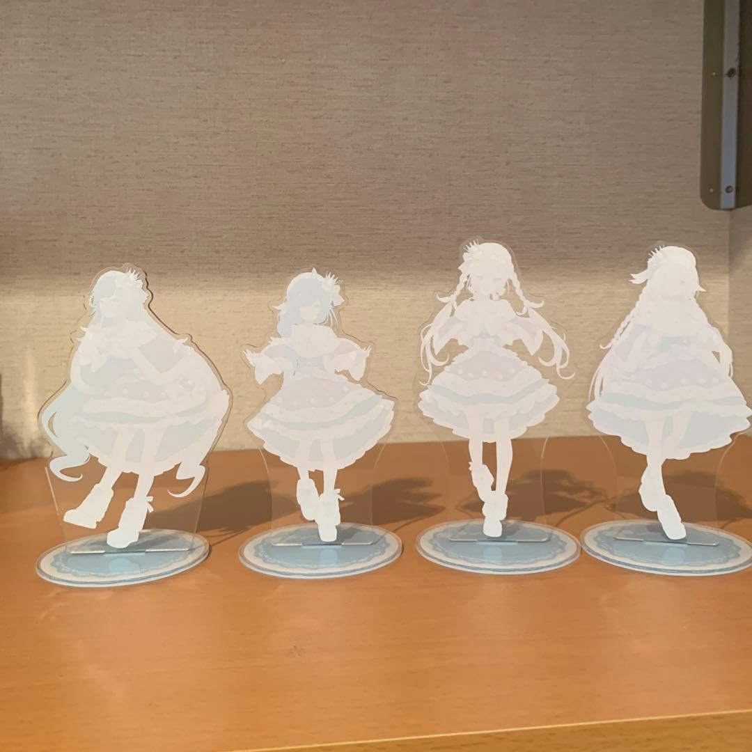 天宮こころ　夜見れな　鷹宮リオン　椎名唯香　Lily Crown アクスタ