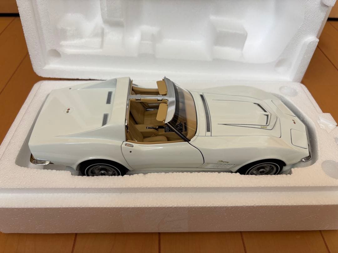 AUTOart Corvette 1:18 限定版