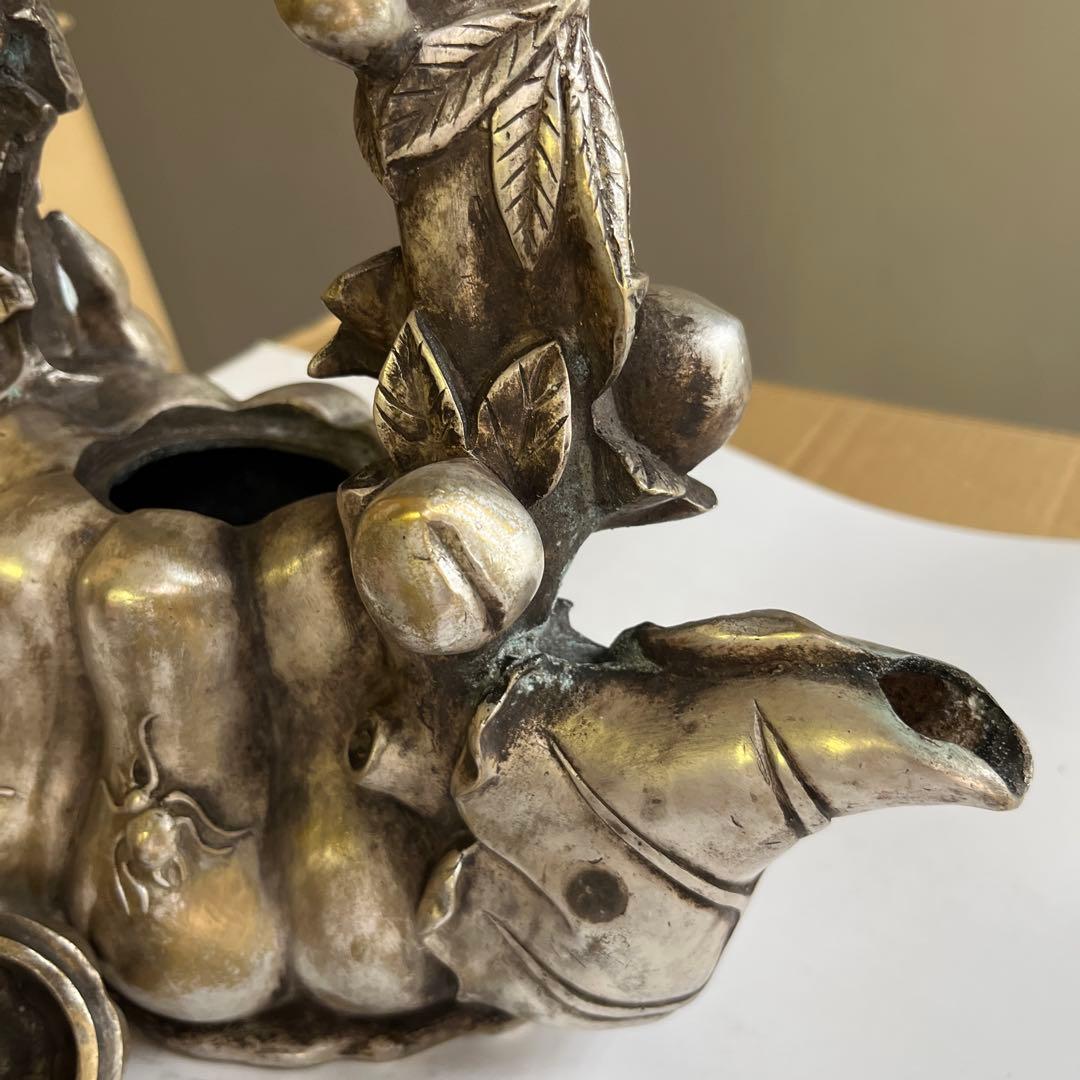 かぼちゃ型金属瓶 装飾付き