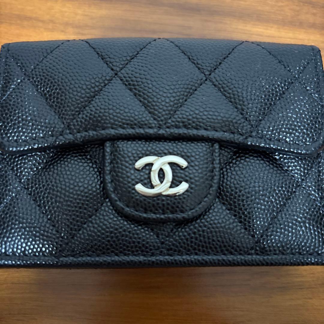 【美品】CHANEL ブラック キャビアスキン 三つ折り財布