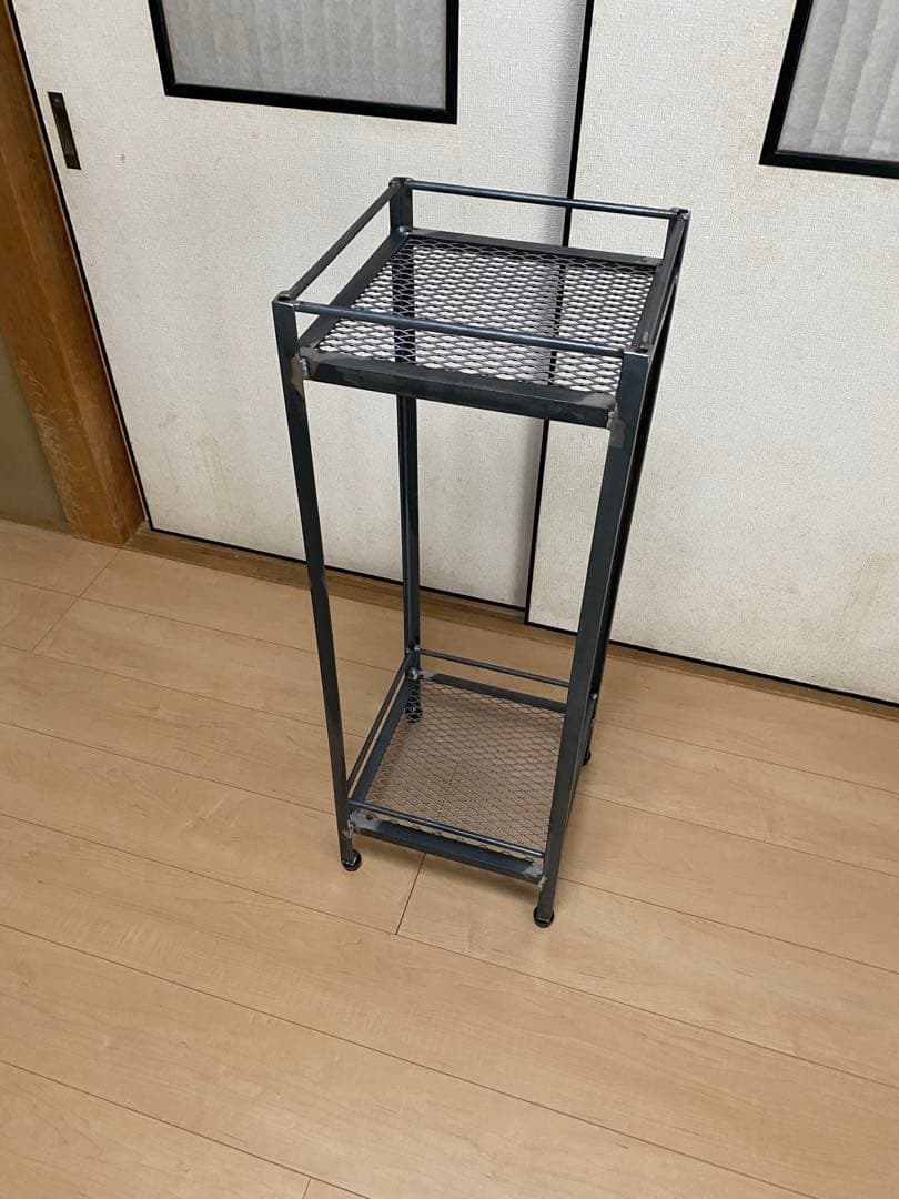 アイアンシェルフ　アイアンラック　インダストリアル アイアン家具　植物棚