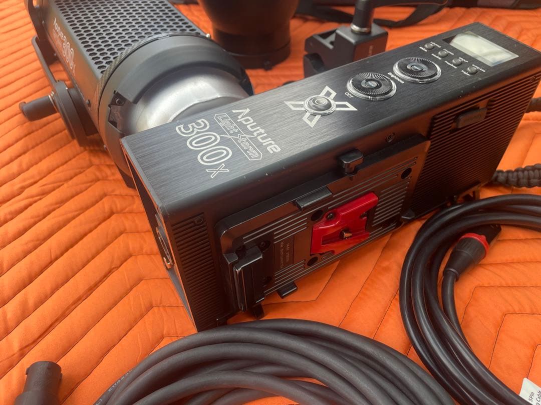 その他 Aputure LS 300X (V-mount)