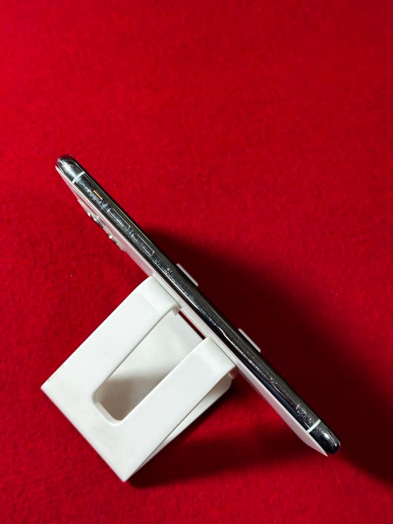 【2912】iPhone 11PROMAXシルバー 64GB simフリー