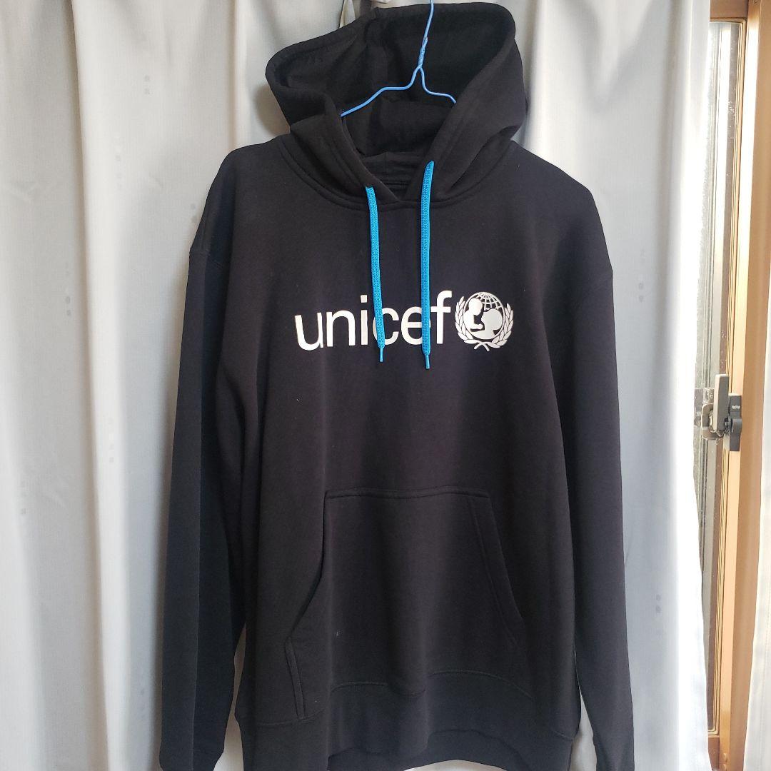入手困難 UNICEF ブラック パーカー L