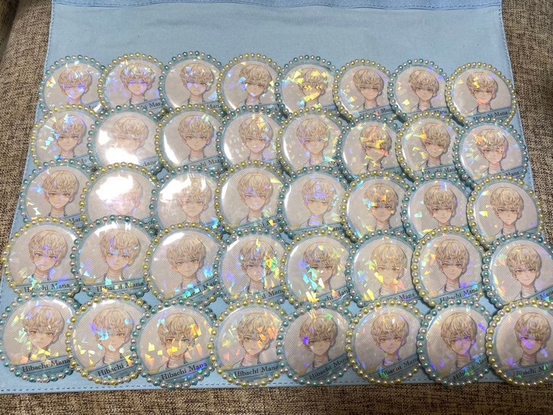 緋八マナ缶バッジ40個