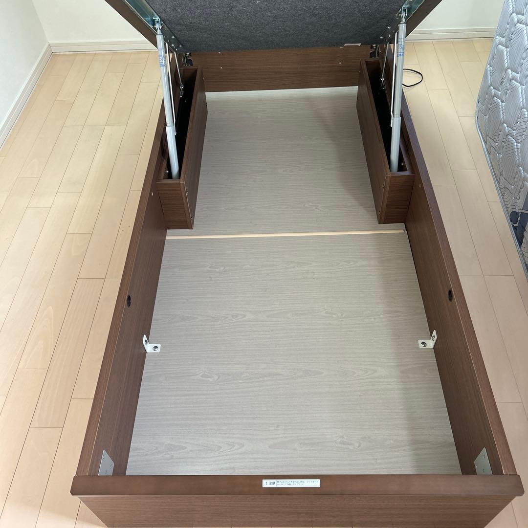 収納付きシングルベッドフレーム