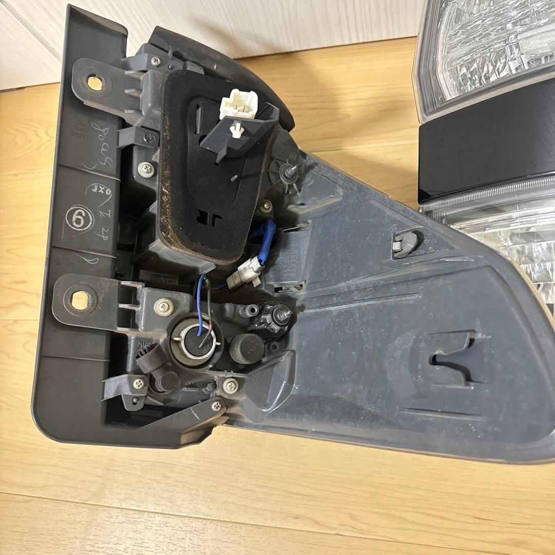 ヴェルファイア　LED テールランプ　セット　20系