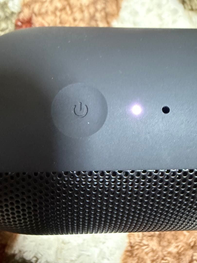 約8年ぶりの最新モデル　Beats Pill (2024) ブラック