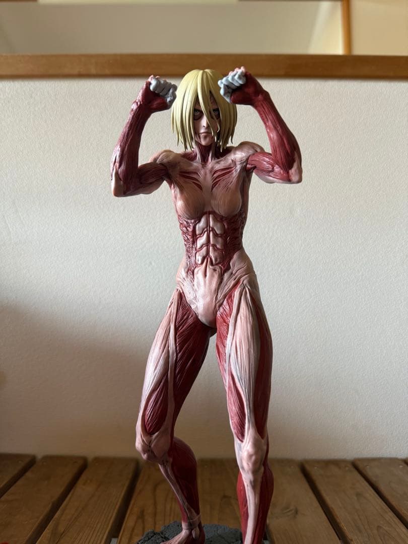 進撃の巨人 〜壁の外の世界〜 A賞 女型の巨人 フィギュア