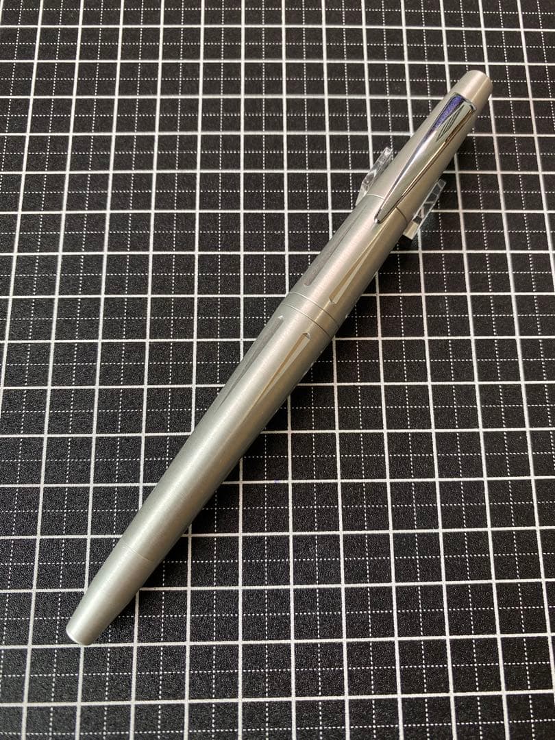 TOMBOW ZOOM 2000 ローラーボール