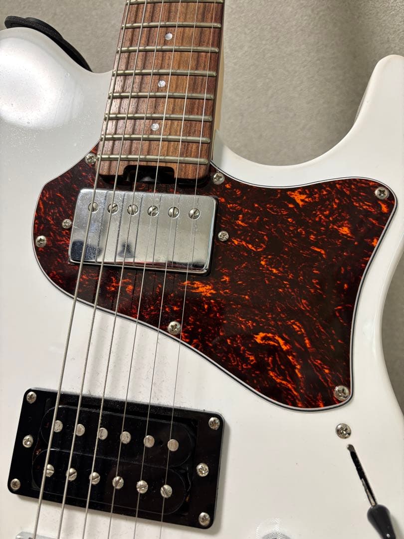 ギター grass roots G-THROBBER-DX /  White