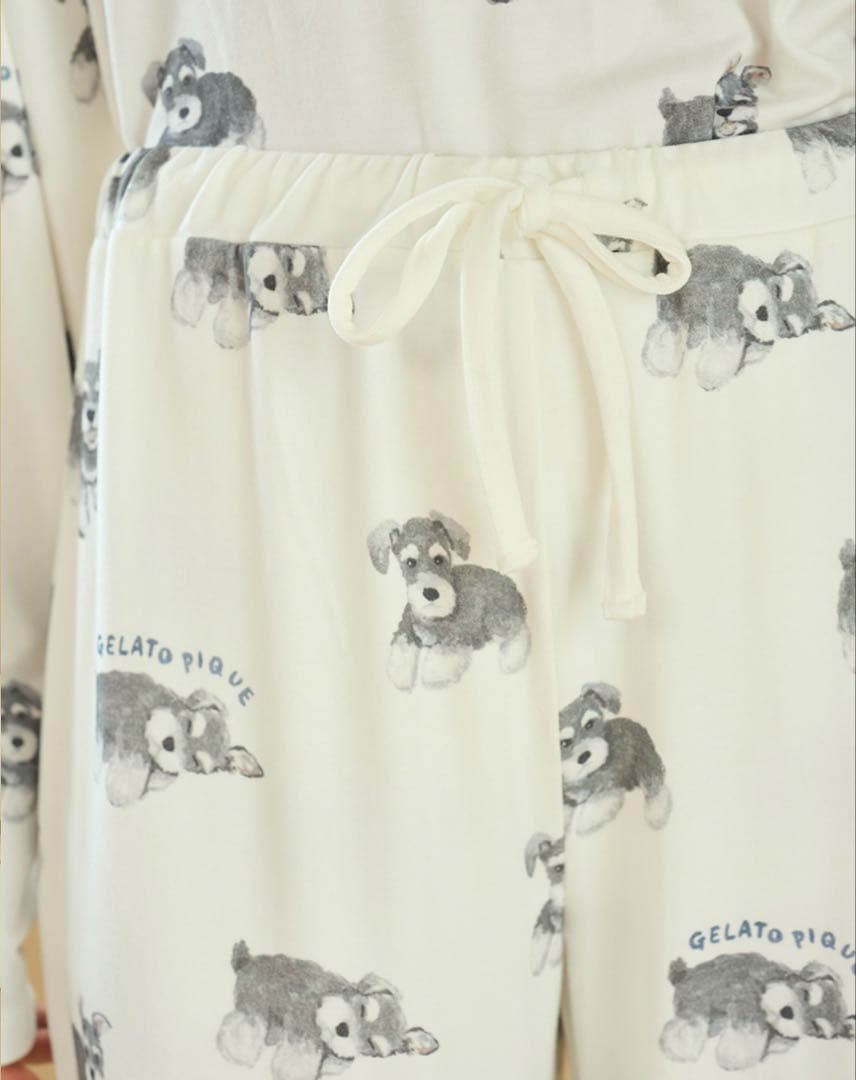 【新品】ジェラートピケ　シュナウザー柄ロンＴ&ロングパンツ上下セット