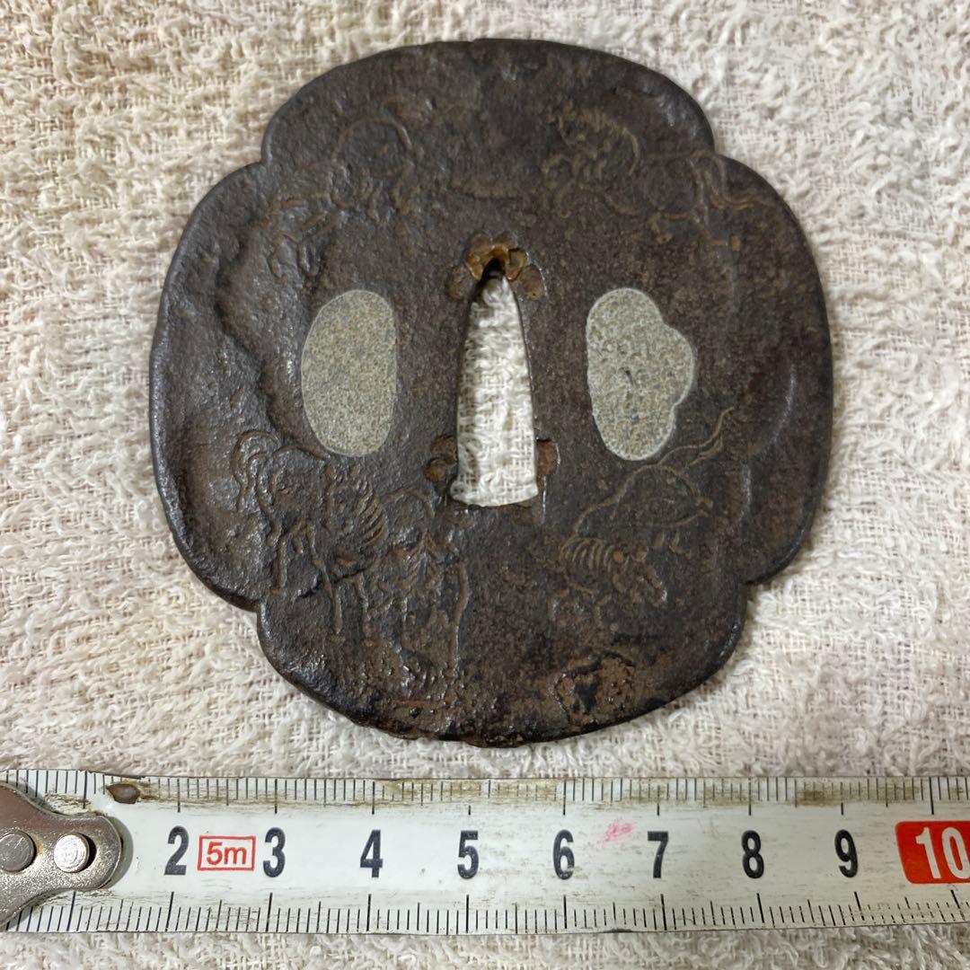 B-19 鍔　武具　刀装具　鉄製　アンティーク　美術品　工芸品　装飾品