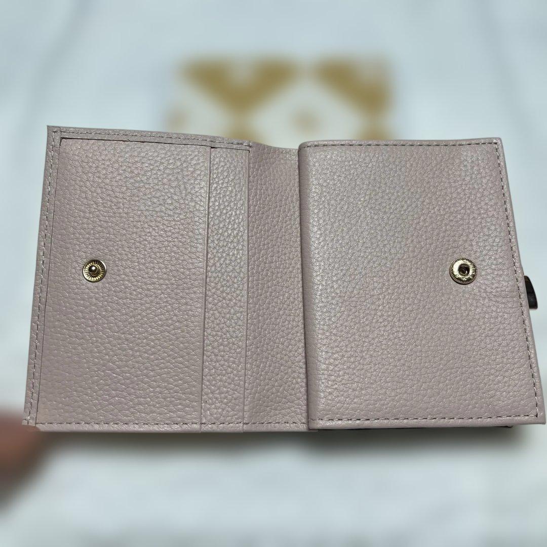 新品未使用　皇居限定　がま口財布　二つ折り財布　ピンクベージュ レザー