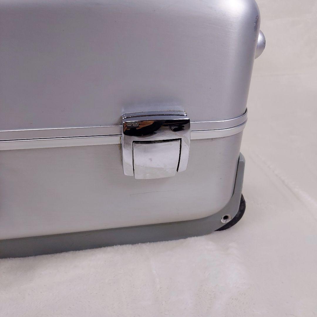 ゼロハリバートン　シルバー　アルミ　スーツケース　キャリーバッグ　2輪