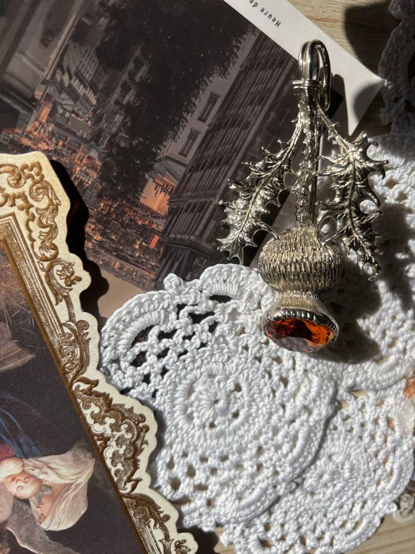 Miracle つめ草植物モチーフブローチ大きめ9.5センチ