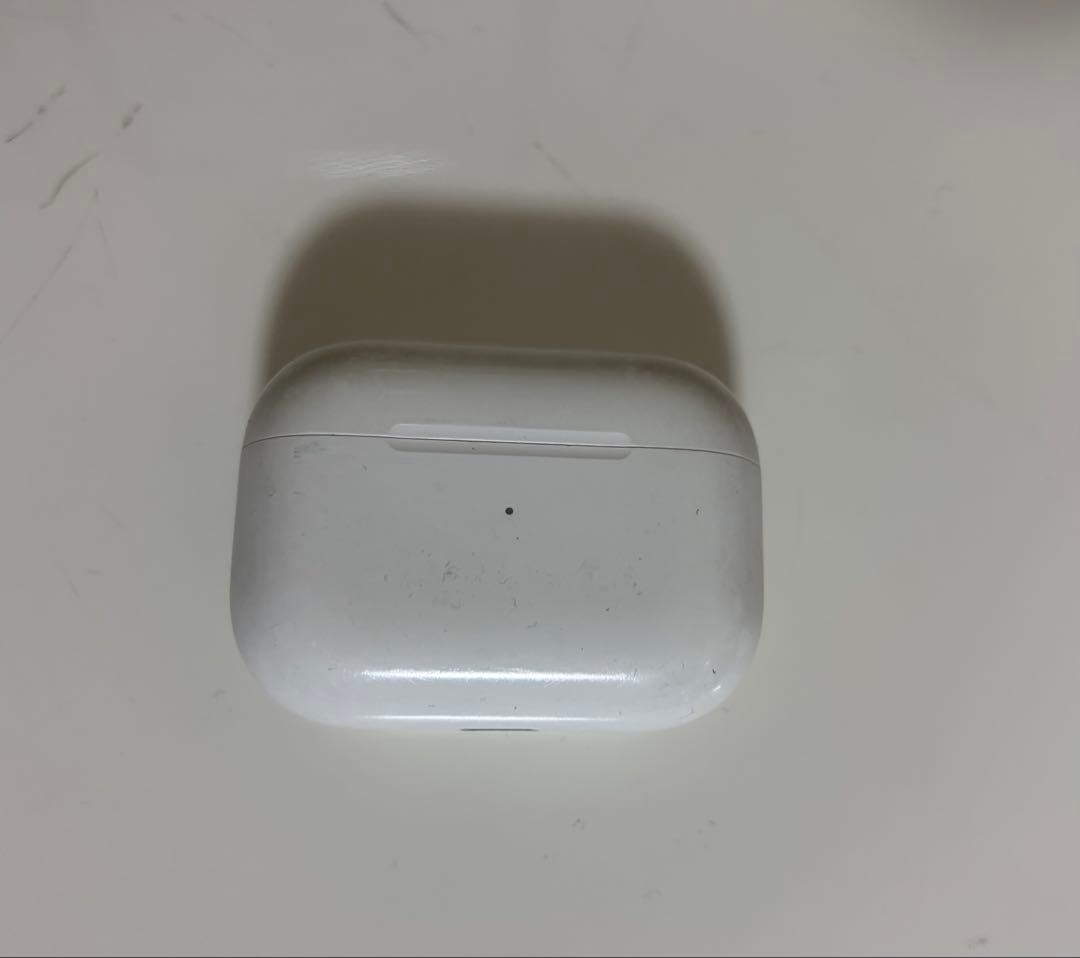 Apple AirPods本体 ホワイト 充電ケース付き