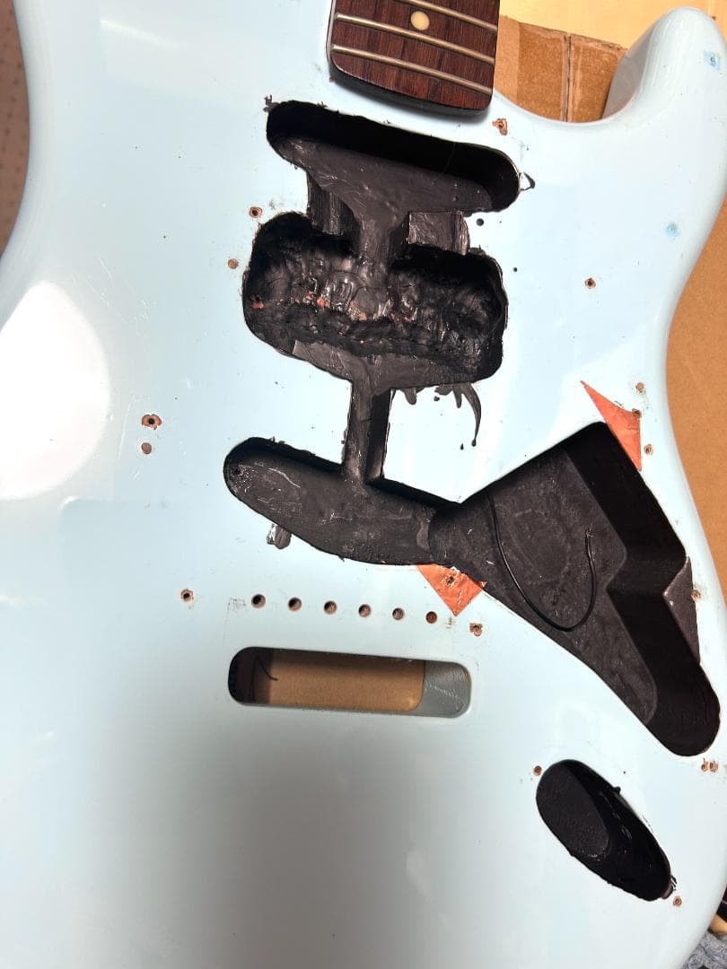 グラスルーツGrassRootsストラトタイプ（+SQUIER アッセンブリ）