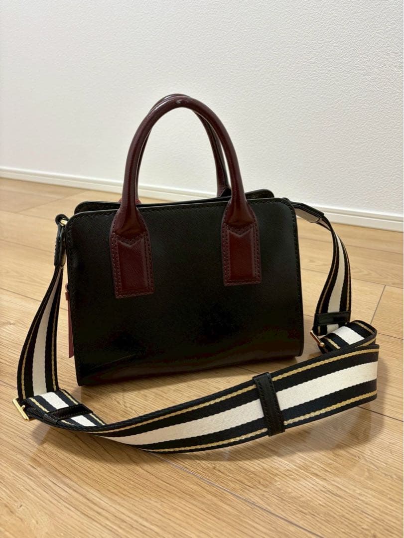 MARC JACOBS 2way ハンドバック ショルダーストラップ付き