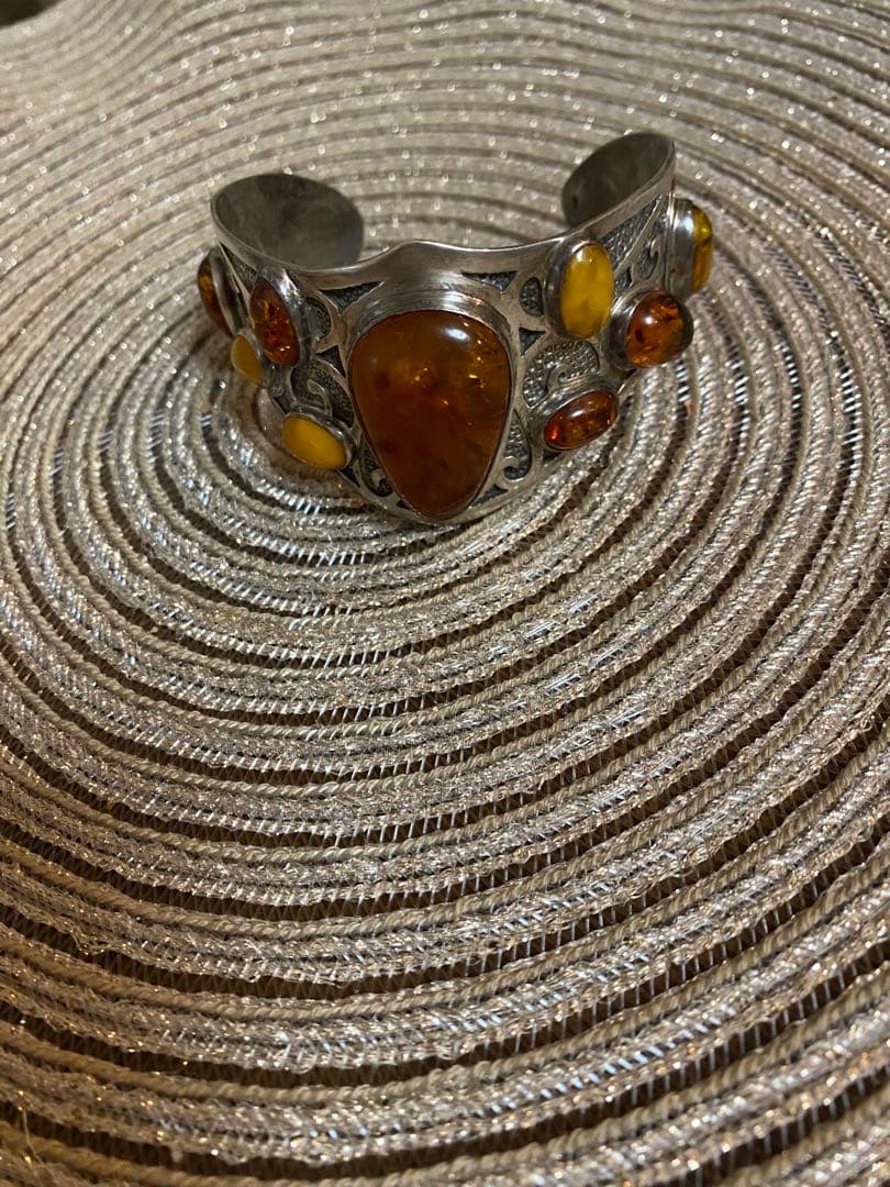 シルバー琥珀カフブレスレット