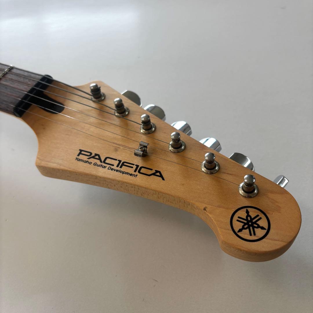 ★信頼の名器★ Yamaha ヤマハ　Pacifica 012 キャンディレッド