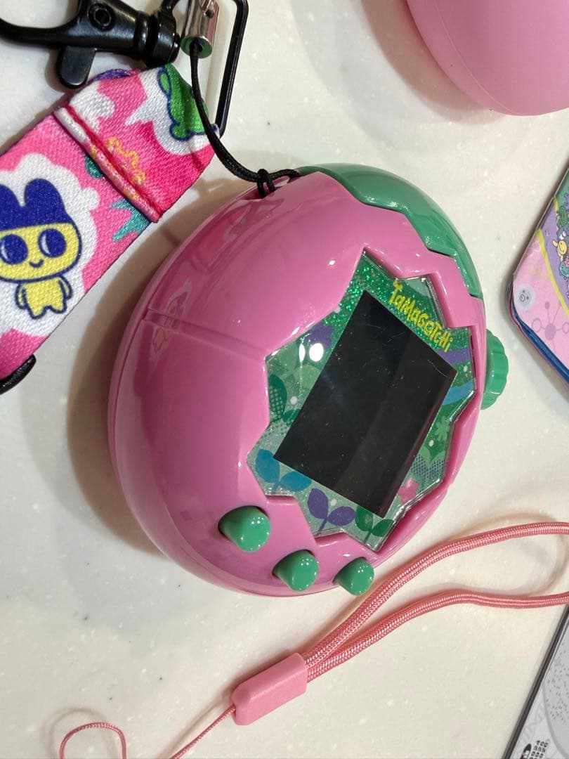 ストラップ付き　たまごっちパラダイス　ピンクランド