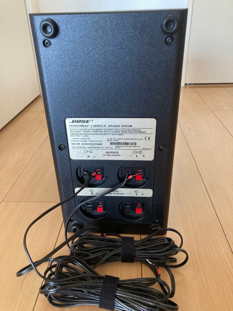 スピーカー・ウーファー BOSE ACOUSTIMASS 3 SERIES IV SPEAKER
