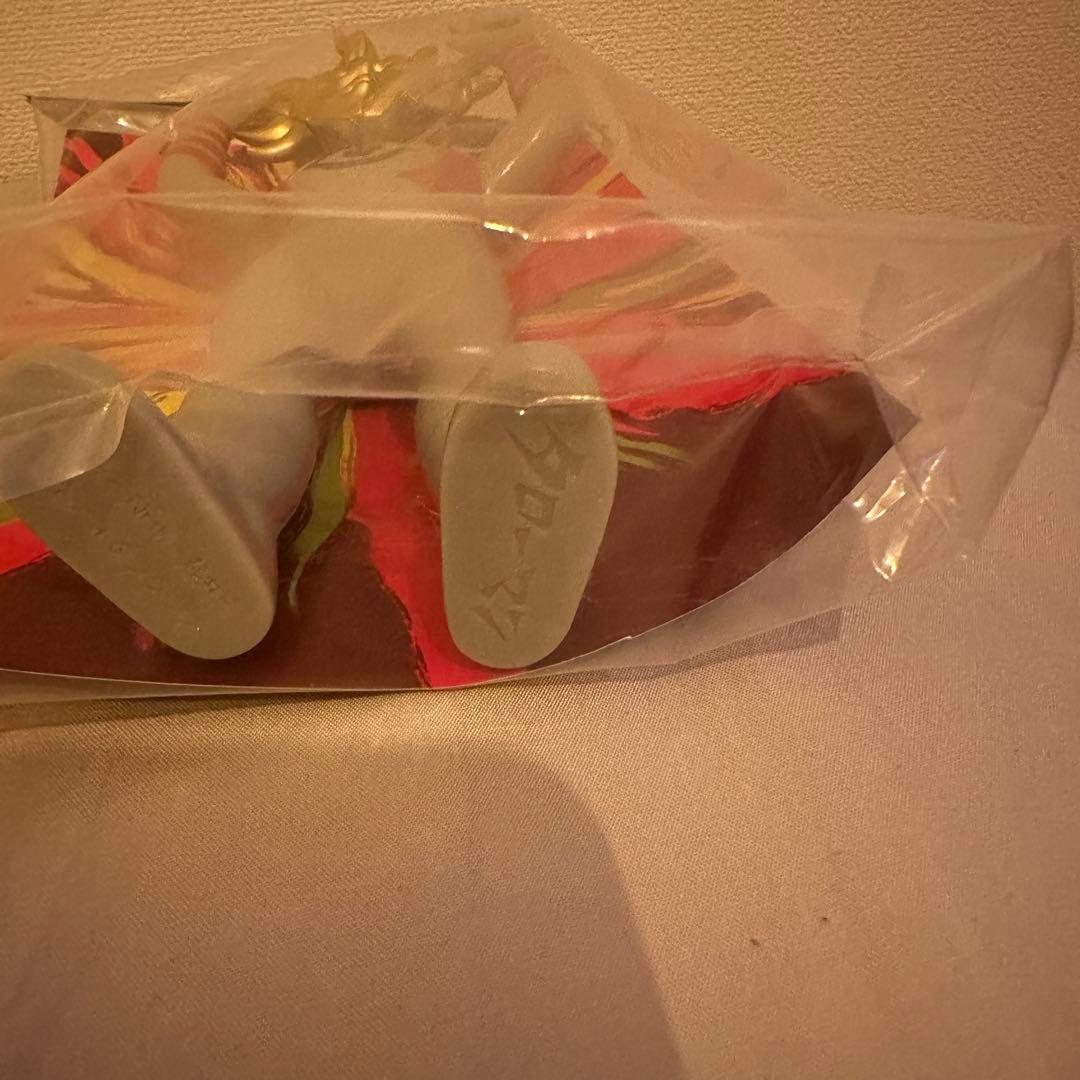 タローマン　ソフビ　通常版　蓄光版