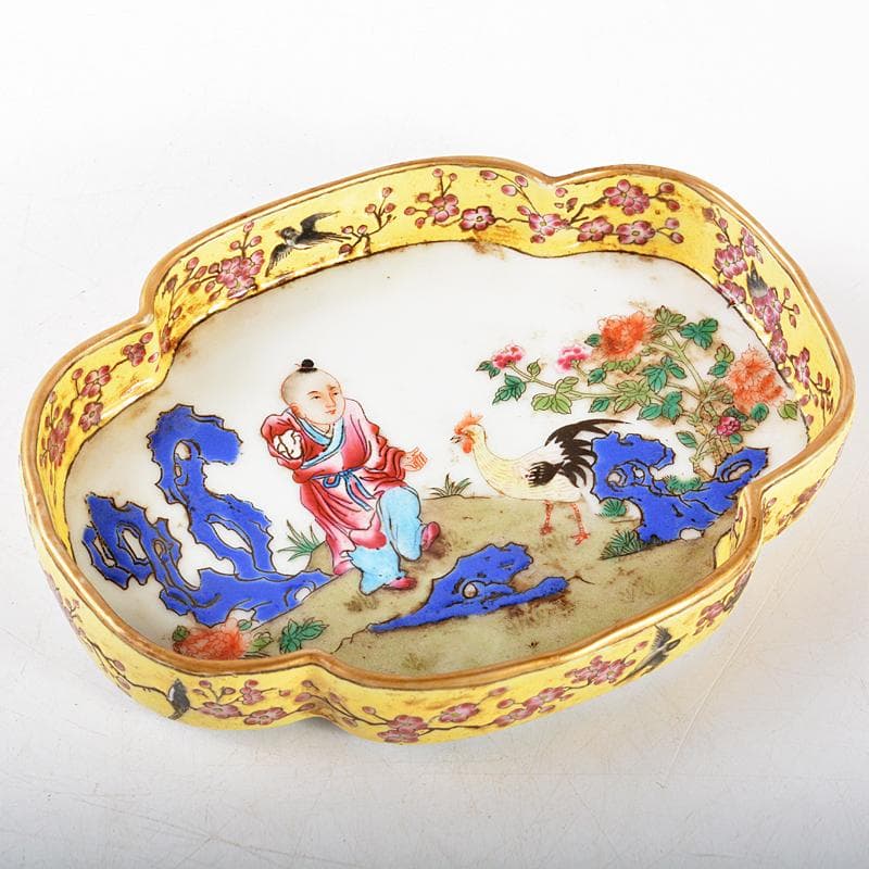中国　乾隆年製款　粉彩　山水人物鶏文　木瓜形皿　M　R5163E